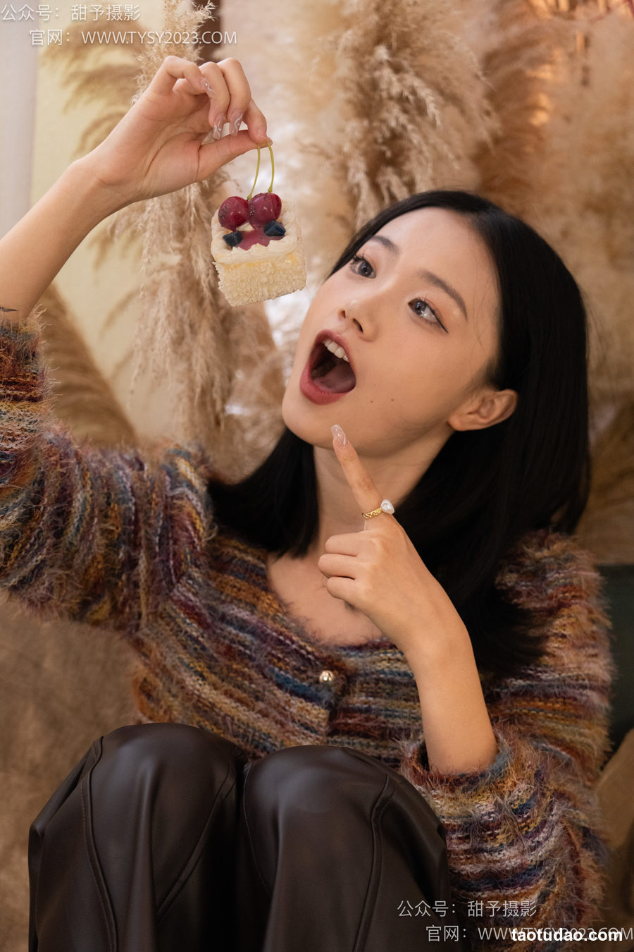 图片[4]-甜予摄影 NO.005 齐齐-板鞋、白棉袜、裸足 [122P+2V-9.72G]-绅士图