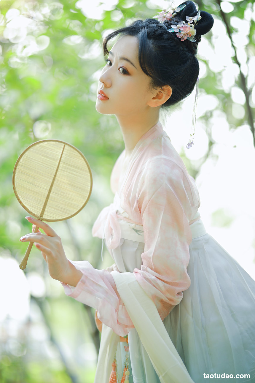 图片[4]-[YITUYU艺图语]2022.08.20 乐嫣_三余_[21+1P／91MB]-绅士图