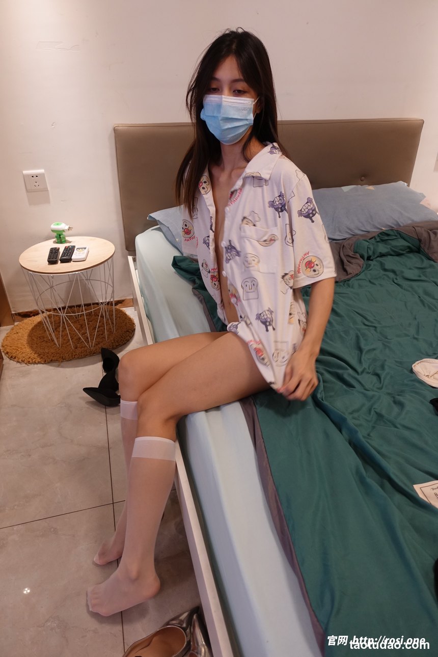 图片[2]-[ROSI口罩系列]2023.08.06 NO.2611[35+1P／41MB]-绅士图