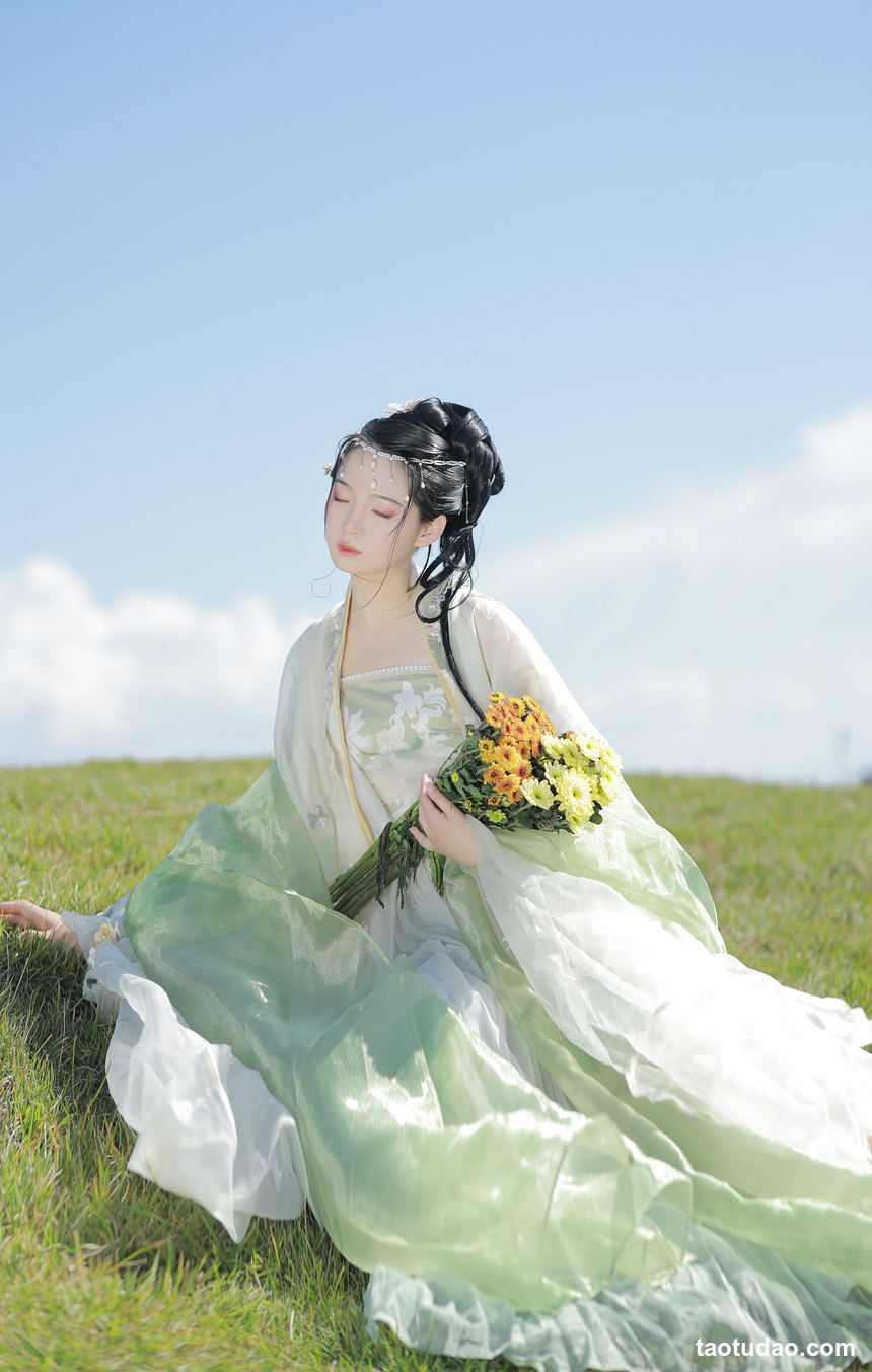 图片[2]-[YITUYU艺图语]2022.09.30 夏日长 落花人独立[35+1P／644MB]-绅士图