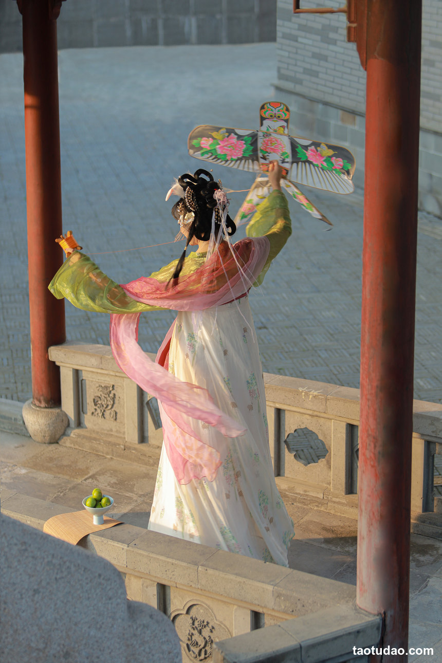 图片[2]-[YITUYU艺图语]2022.10.06 中秋.玉兔 云兮啦[27+1P／429MB]-绅士图