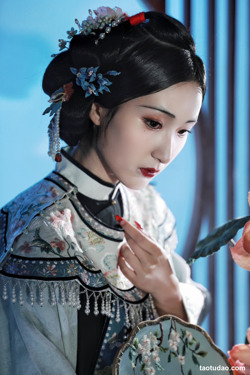 图片[3]-[YITUYU艺图语]2022.10.12 清汉女 荷里寒[20+1P／189MB]-绅士图