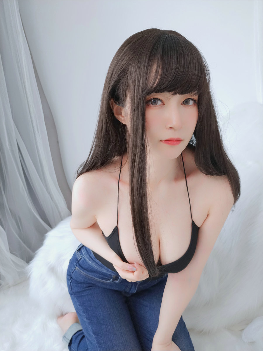 Coser小姐姐白银 - 露背上衣 / 63P1V-331MB / cos萌妹-绅士图