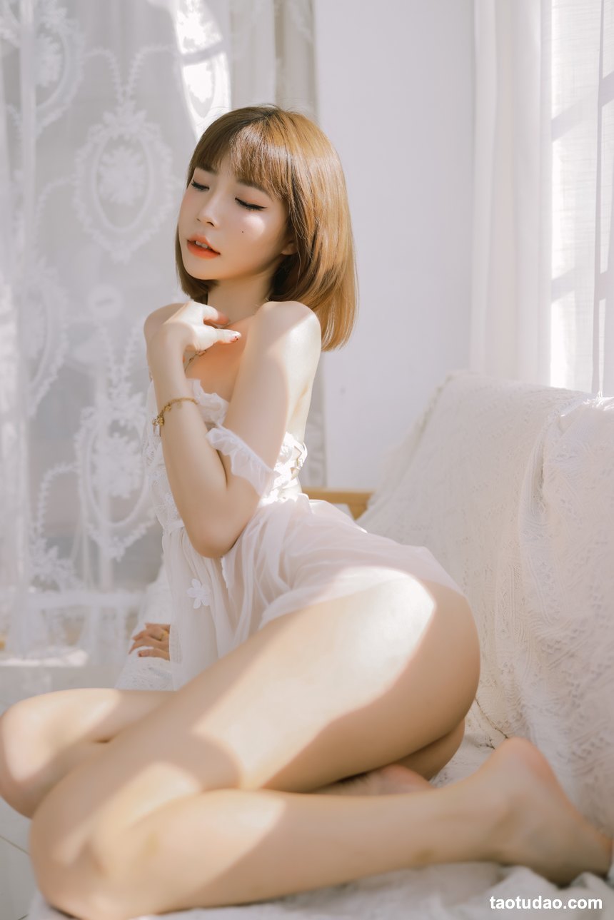 图片[2]-陈妮妮 – 天生的尤物从不欲擒故纵 [11P-18MB]-绅士图