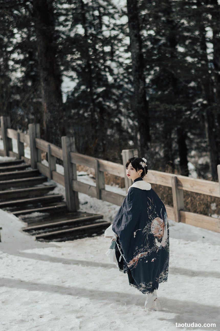 图片[2]-[YITUYU艺图语]2022.05.18 南山雪 池子[21+1P／191MB]-绅士图