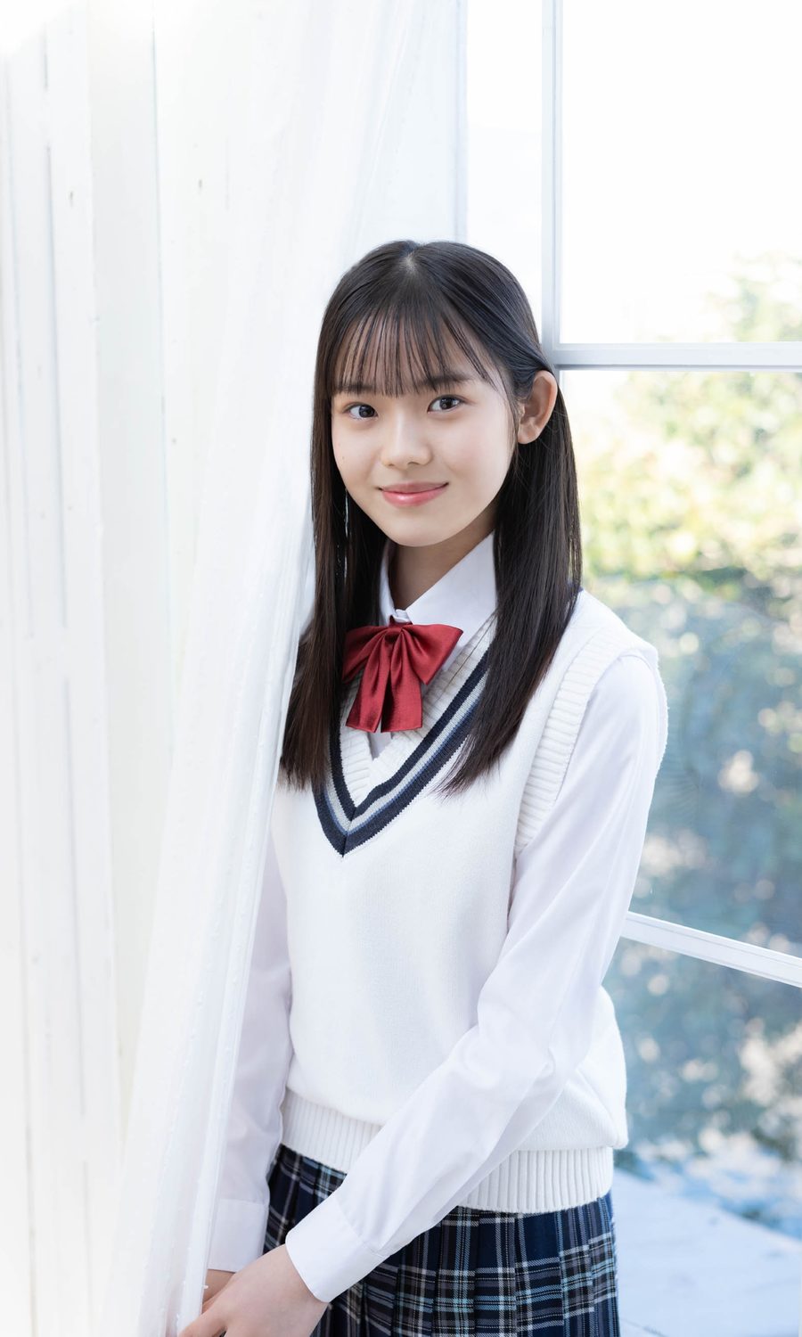 志田琥珀写真集「鬼カワ！17歳。」-绅士图