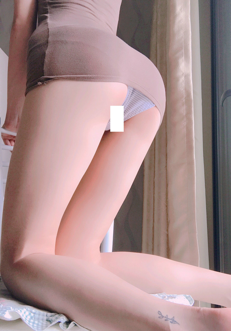 萌妹子眼酱大魔王w - 人妻感家居风 / 9P-26MB / cos萌妹-绅士图