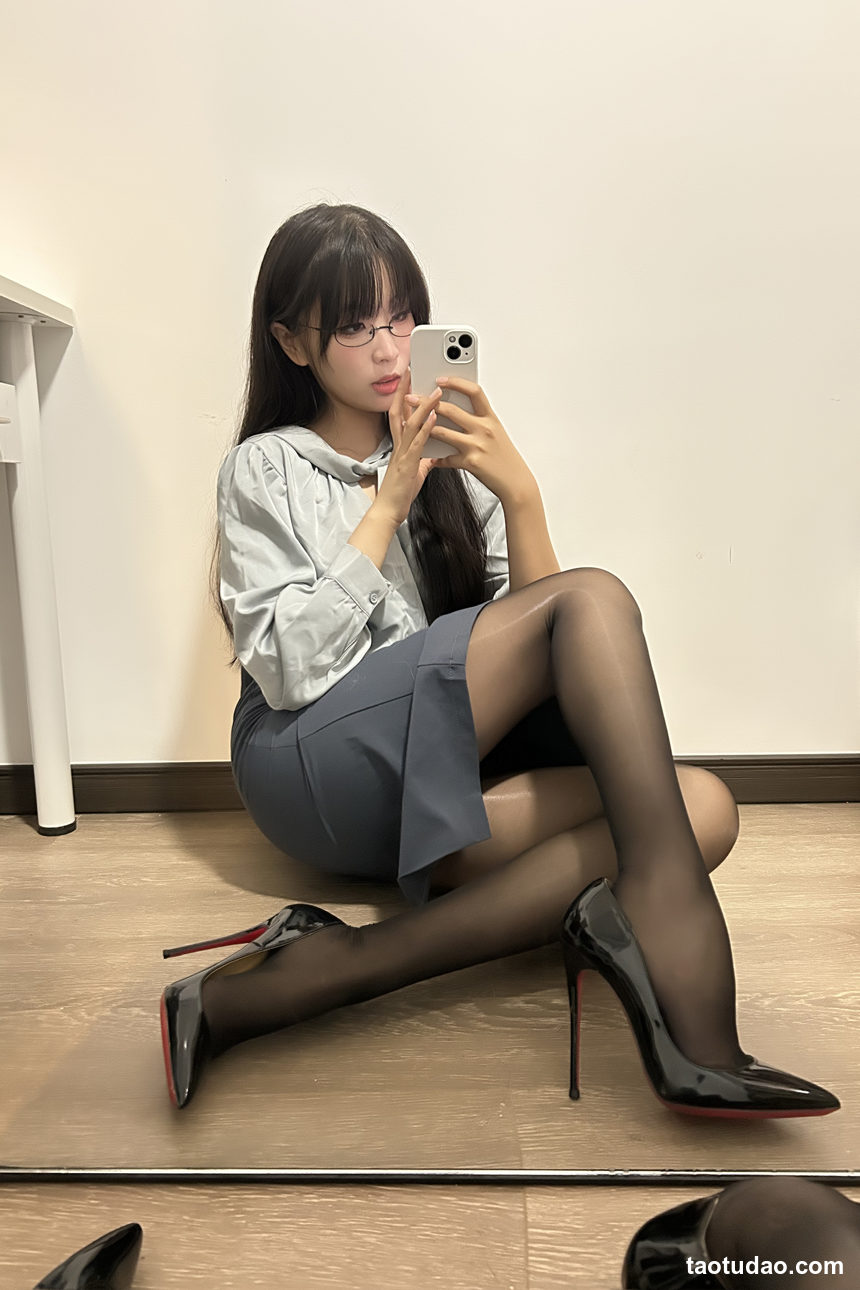 图片[2]-轩萧学姐蓝裙ol[170p+4v-1.47G]-绅士图