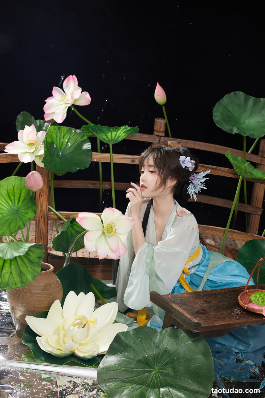 图片[2]-[YITUYU艺图语]2022.09.23 荷塘月色 小薇人儿[39+1P／536MB]-绅士图
