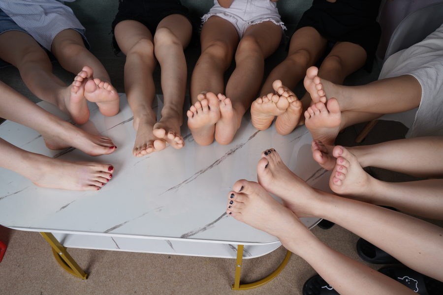 图片[2]-Pary摄影 NO.118 8个美女16只脚围成一圈，看得眼花缭乱[103P／999MB]-绅士图