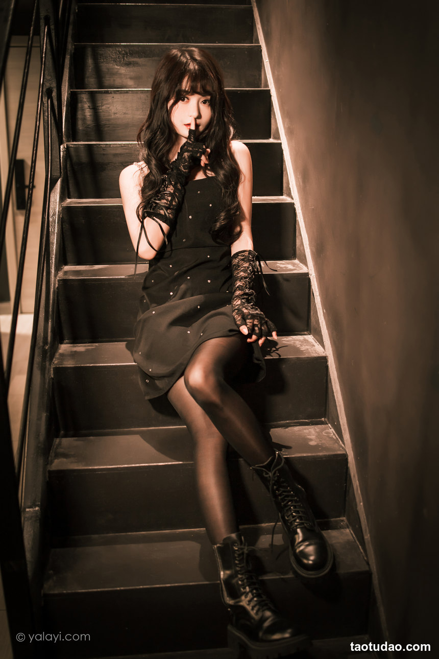 图片[2]-[YALAYI雅拉伊]2022.11.22 NO.987 一丝忧郁 小亭[45+1P／524MB]-绅士图