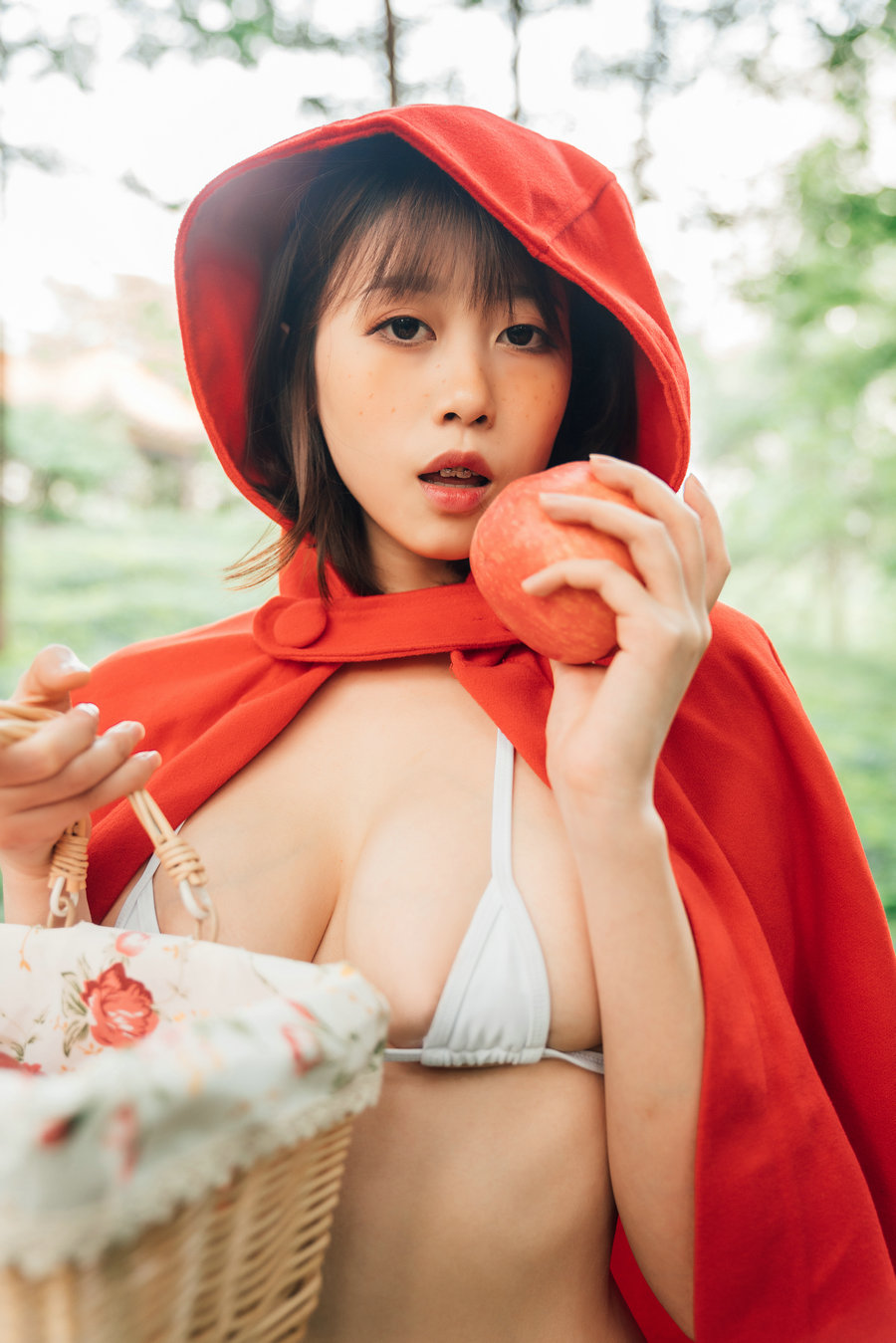 萌妹奈汐酱nice - 大红帽 / 26P2V-276MB / cos萌妹-绅士图