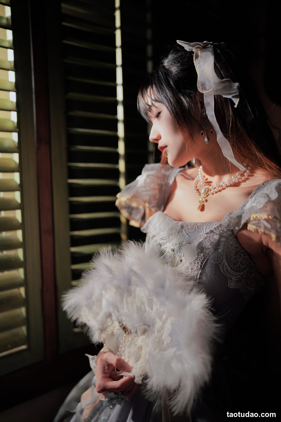 图片[4]-兔子Zzz不吃胡萝卜 – NO.135 灰月之海 [28P-268MB]-绅士图