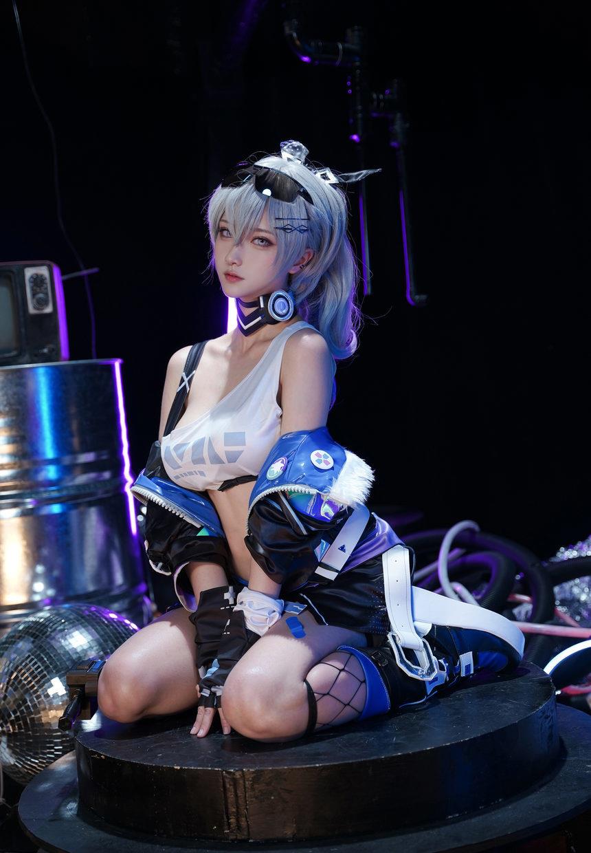 Seya-狮砸 –  崩坏：星穹铁道 银狼 [9P-112MB]-绅士图