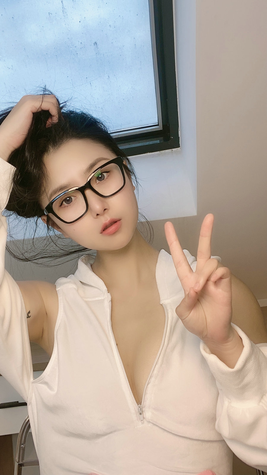 俏妞qiaoniuTT - 可爱兔子 / 15P-55MB / cos萌妹-绅士图