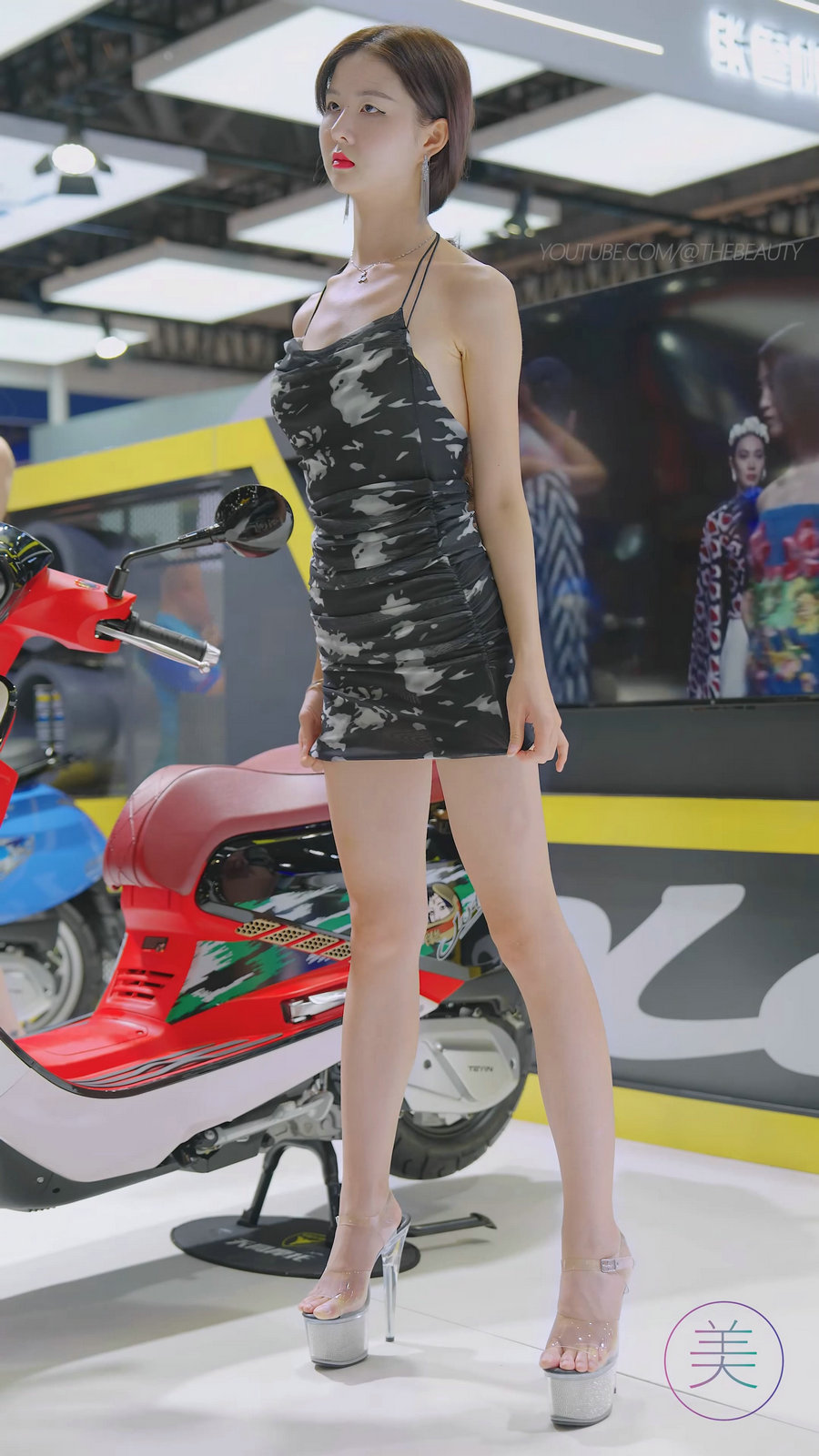 2024 重庆摩博会机车展 Racing Model LOOKBOOK 06 / 140MB /-绅士图