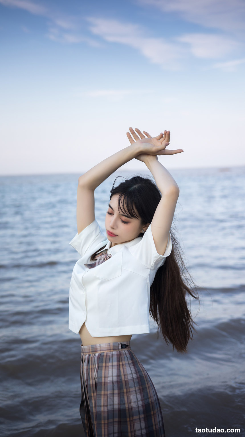 图片[4]-[YITUYU艺图语]2022.05.05 追浪 贰加六[25+1P／193MB]-绅士图