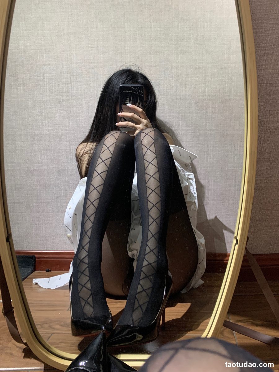 图片[4]-陈佩奇yyyy – 看腿看猪姐 [23P-63MB]-绅士图