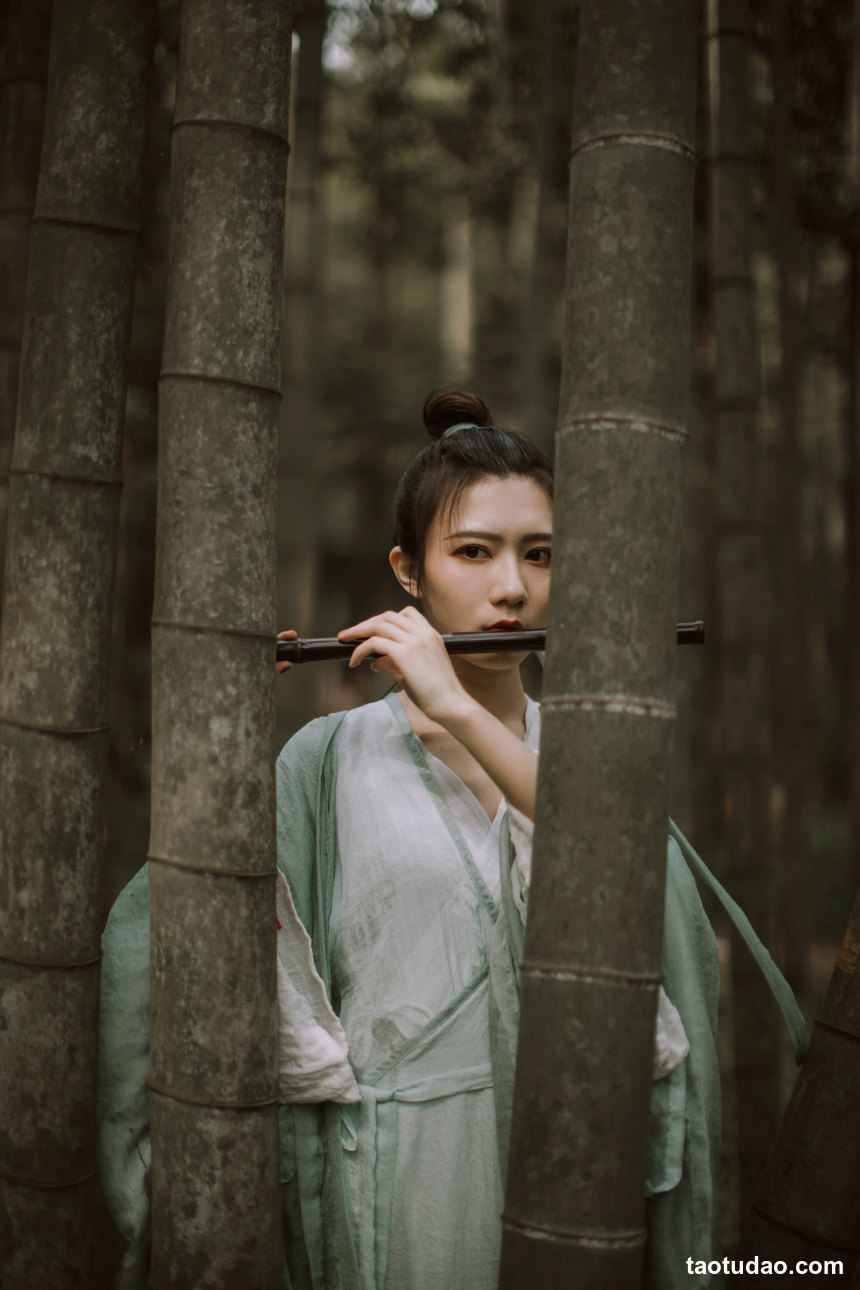 图片[2]-[YITUYU艺图语]2022.09.18 竹影 廖鑫鑫Letitia[21+1P／256MB]-绅士图