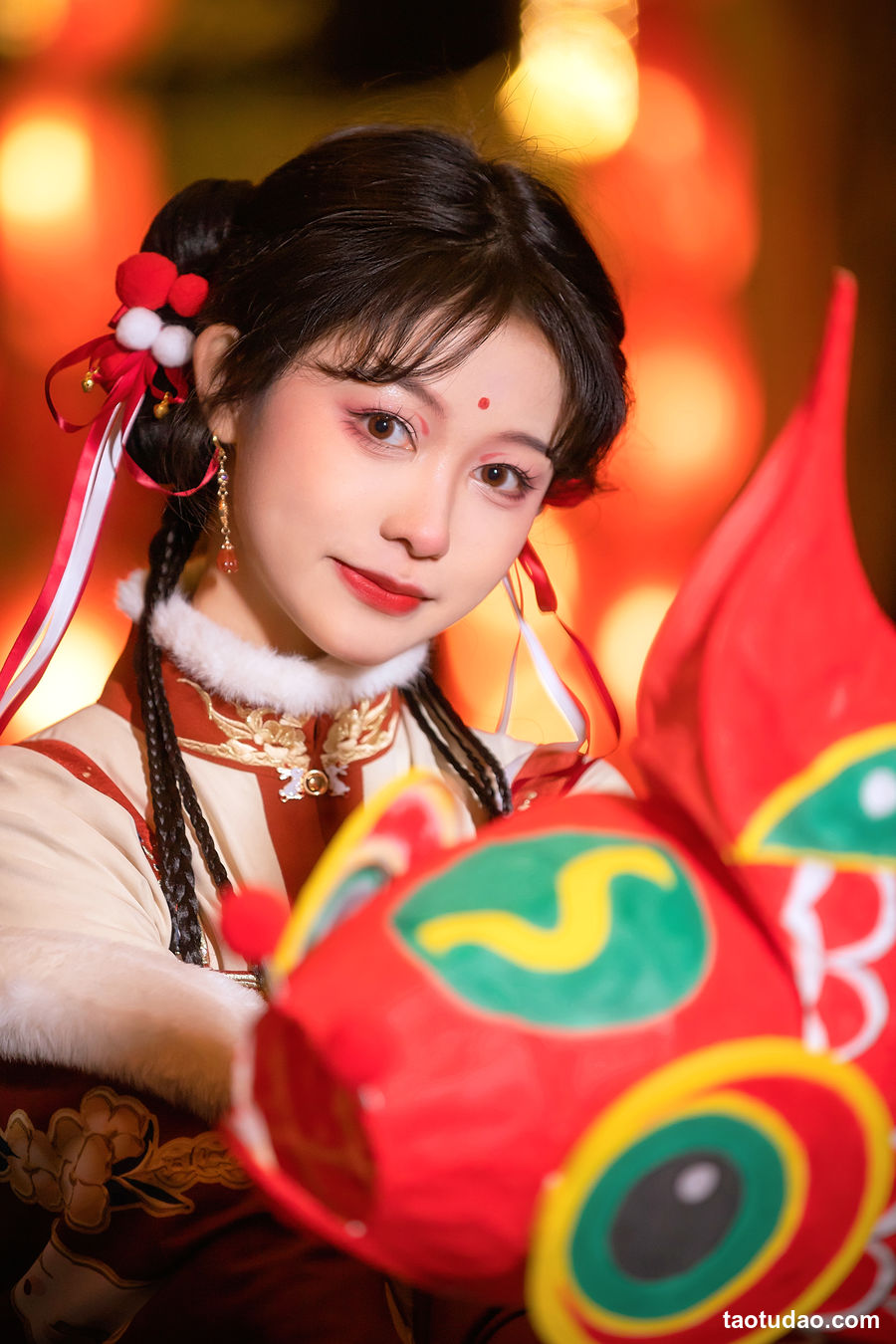 图片[2]-[YITUYU艺图语]2023.02.09 逛灯会 梨一依[21+1P／410MB]-绅士图