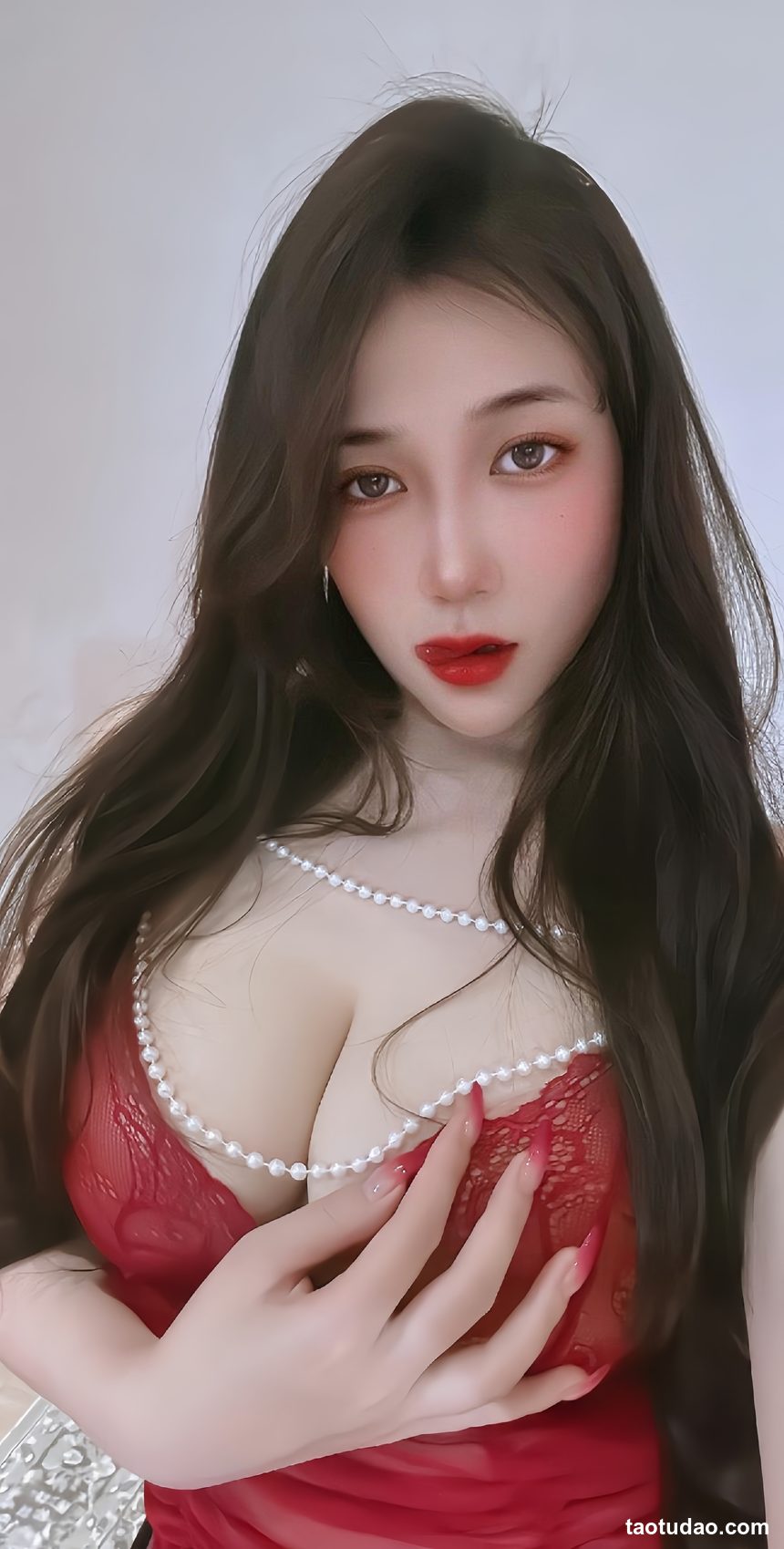 可可西yyy - 红色情趣蕾丝连体[25P+5V-162MB]-绅士图