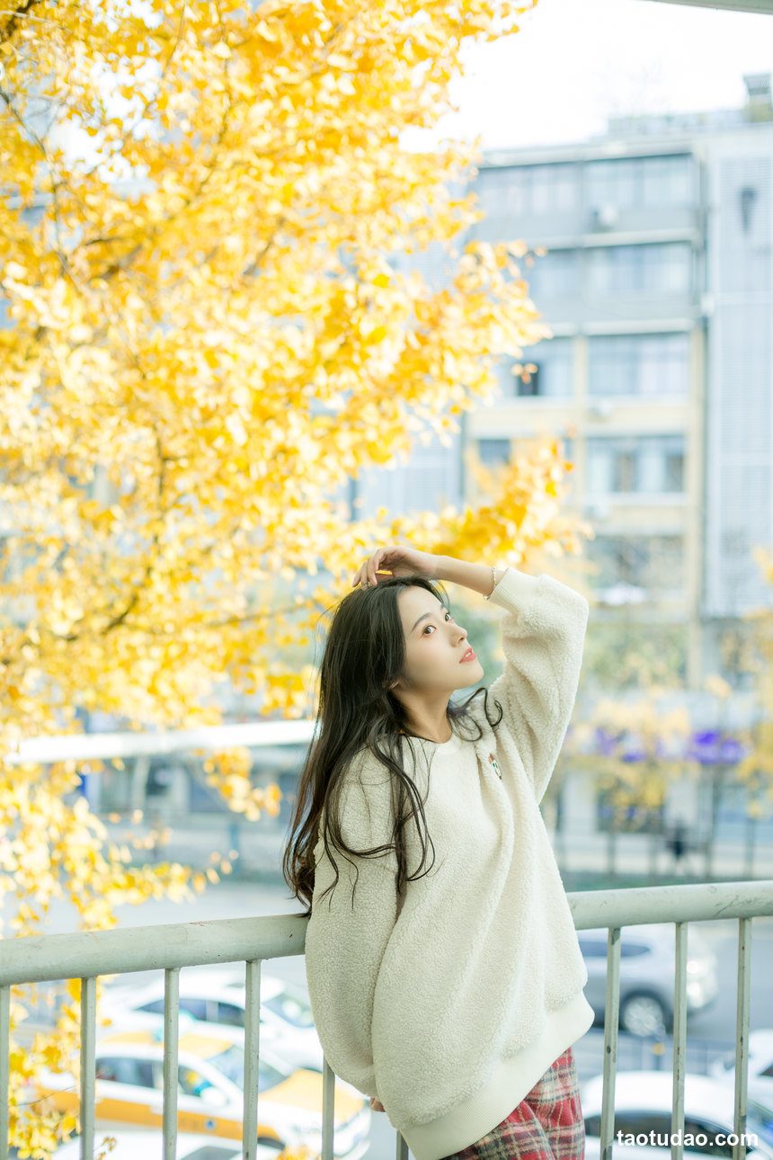 图片[4]-[YITUYU艺图语]2022.08.01 暖暖 静鏡婧[27+1P／225MB]-绅士图