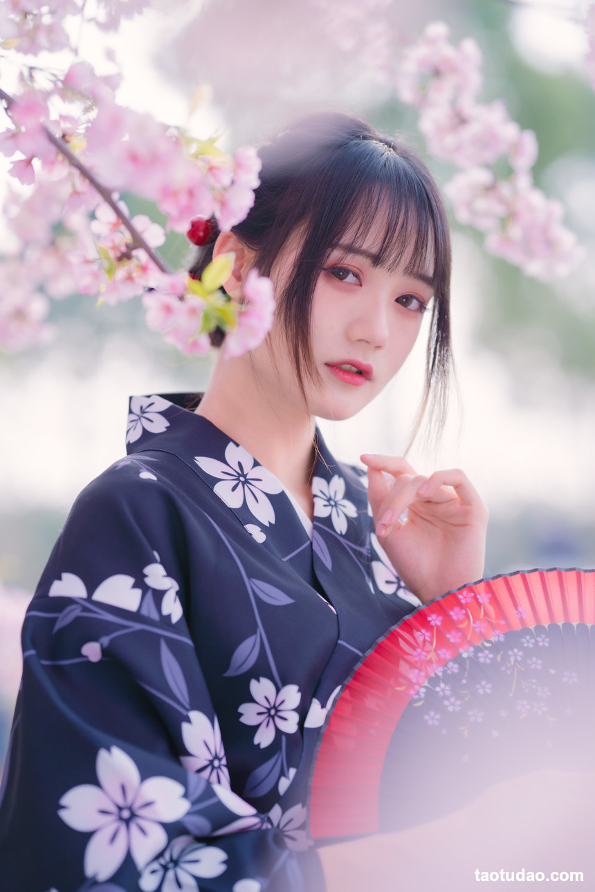 图片[4]-[YITUYU艺图语]2022.04.21 樱花烂漫时 兔子Zzz不吃胡萝卜[25+1P／187MB]-绅士图