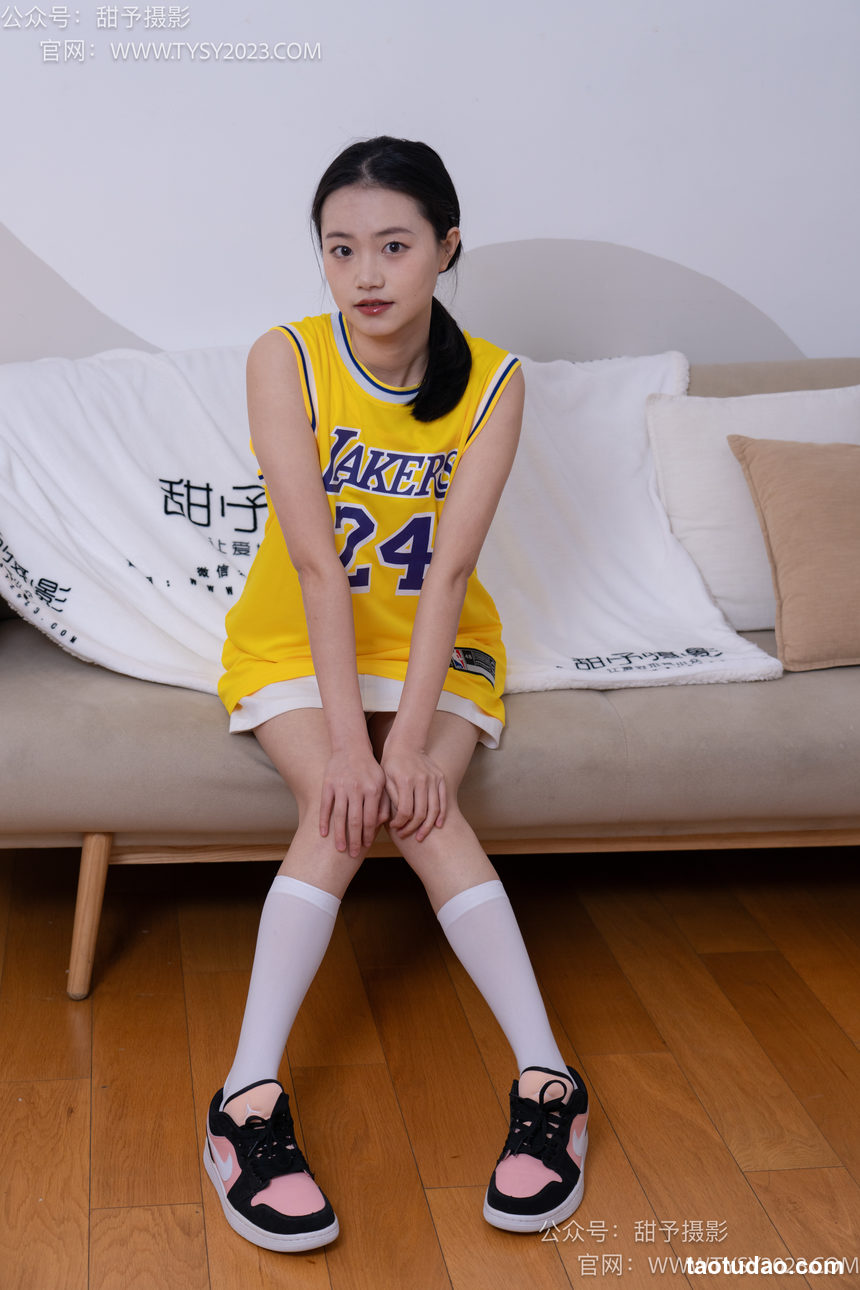 图片[3]-甜予摄影 NO.021 齐齐-两双AJ、过膝白丝、裸足[177P+2V／11.5GB]-绅士图