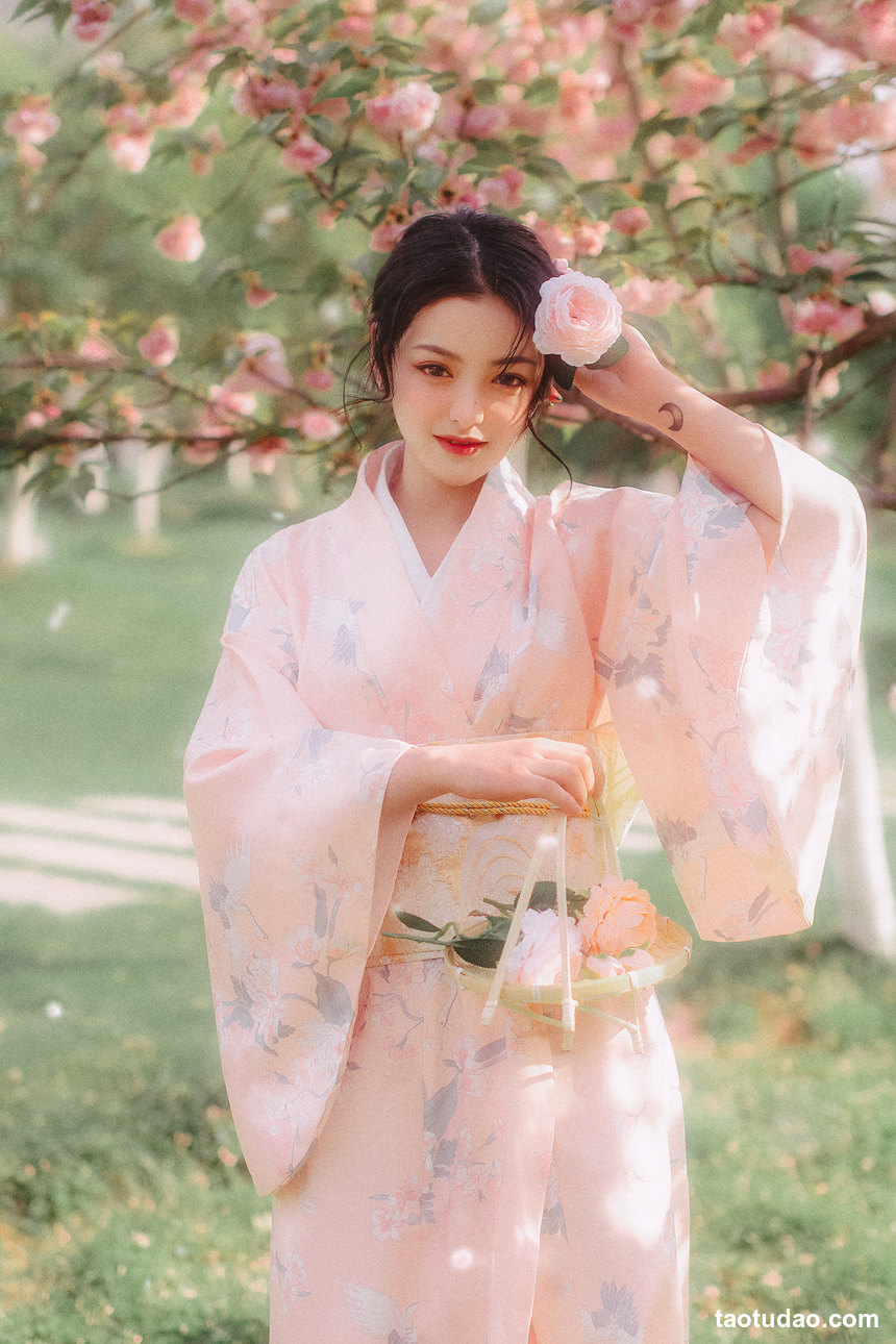 图片[4]-[YITUYU艺图语]2022.12.16 春日的炽热与温柔 雨三岁ya[37+1P／266MB]-绅士图