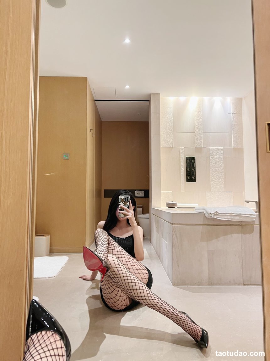 图片[2]-葛征GEZHENG – 黑si网洞袜加超好看抹胸装[23P+1V-126MB]-绅士图