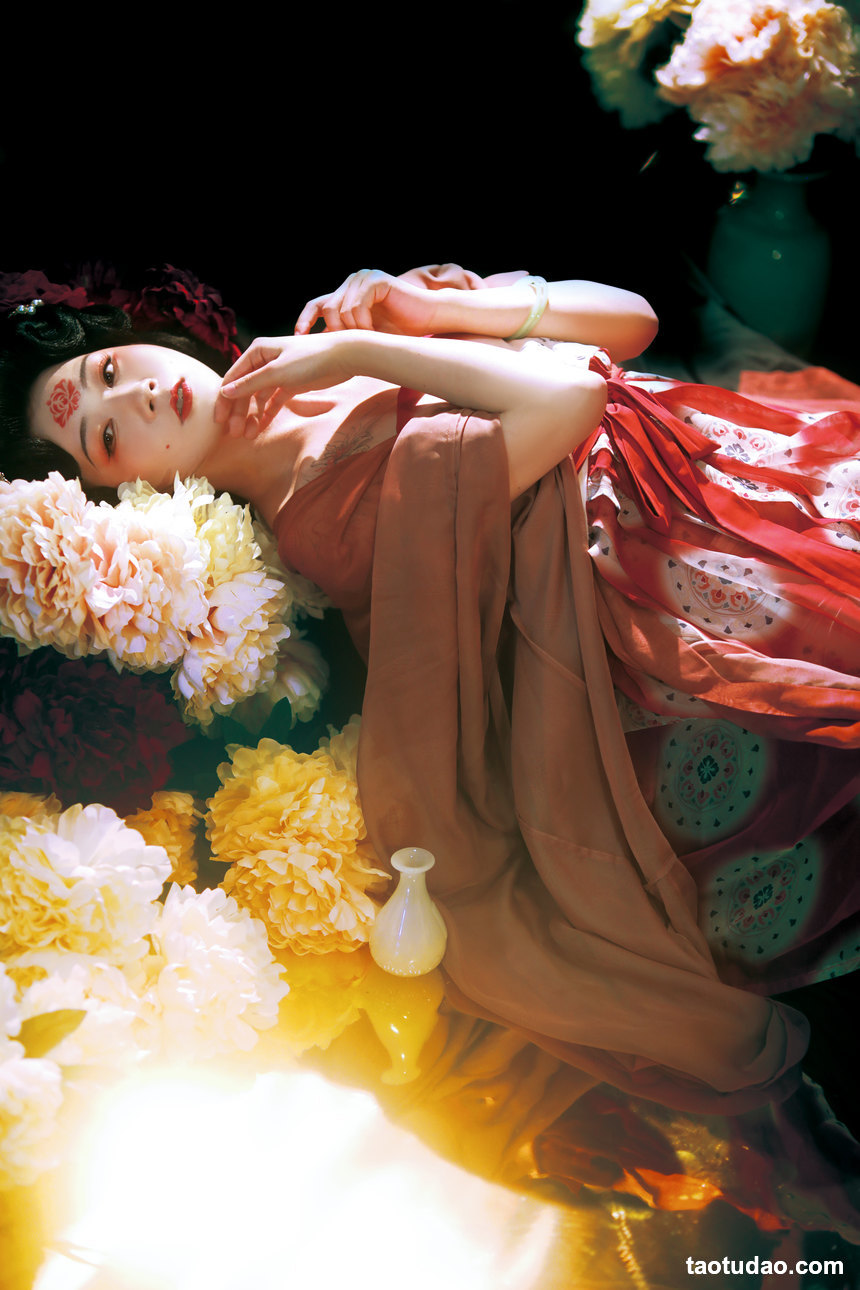 图片[4]-[YITUYU艺图语]2022.08.23 贵妃醉卧牡丹丛 文鱼[20+1P／290MB]-绅士图