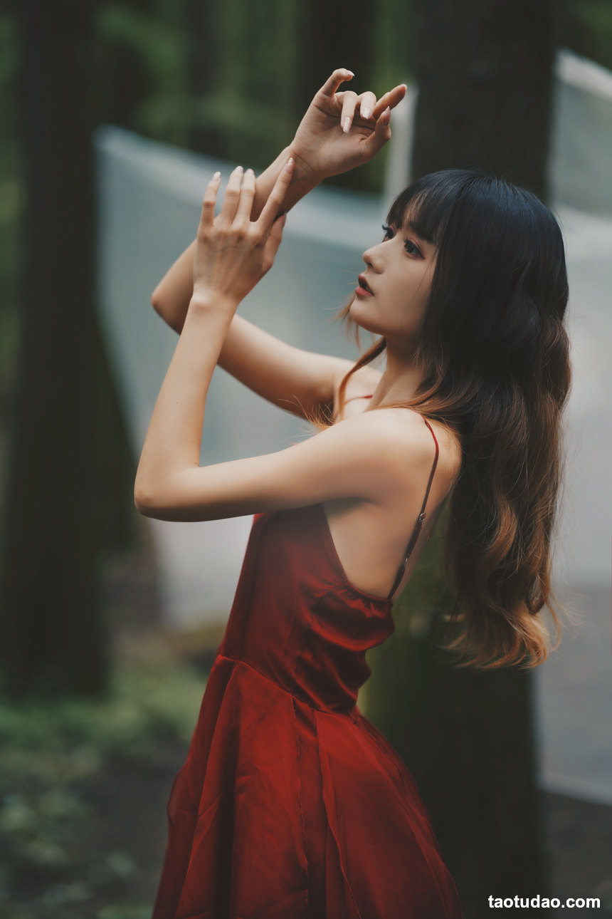 图片[3]-[YITUYU艺图语]2022.05.12 闯入迷雾森林 兔子Zzz不吃胡萝卜[25+1P／111MB]-绅士图