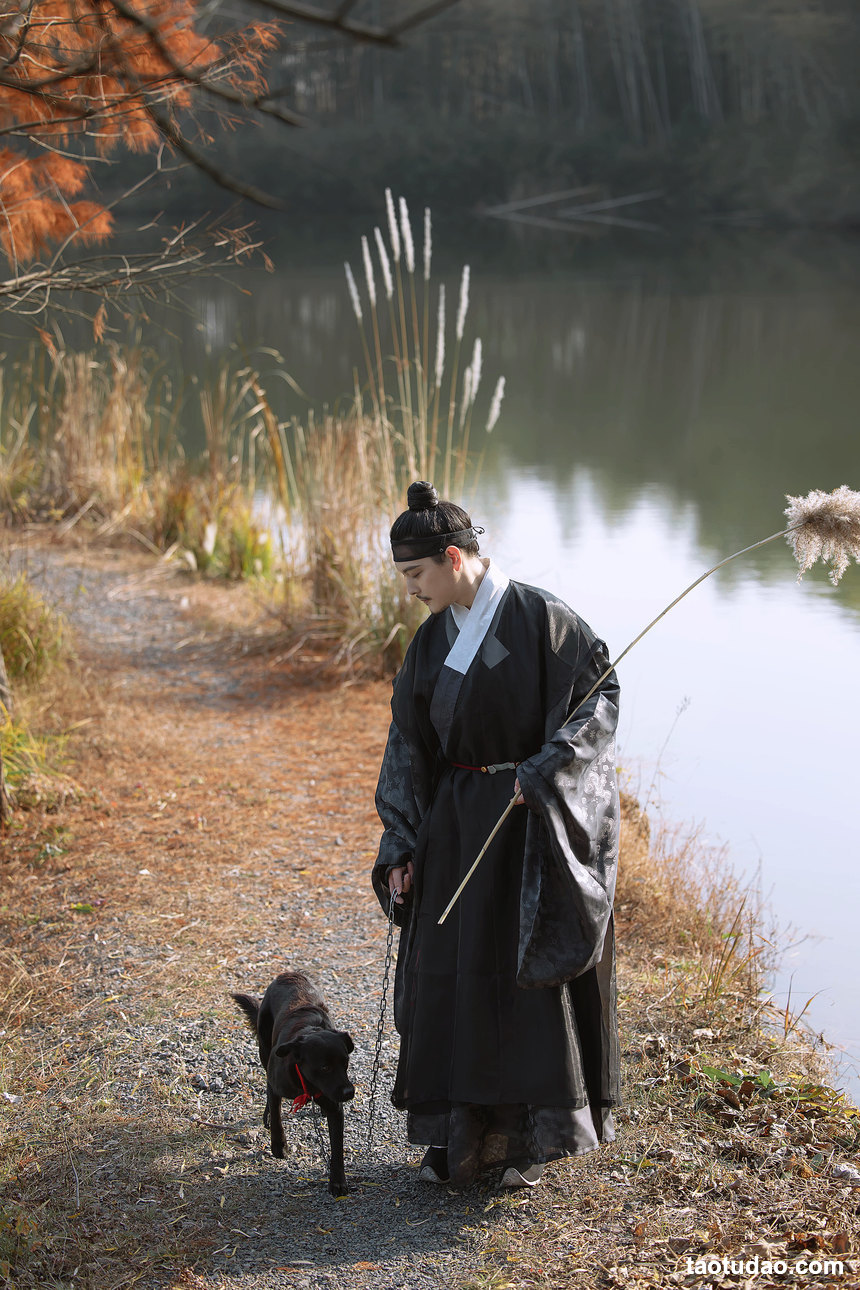 图片[2]-[YITUYU艺图语]2022.04.22 湖隐 庄翰_Roya[17+1P／142MB]-绅士图