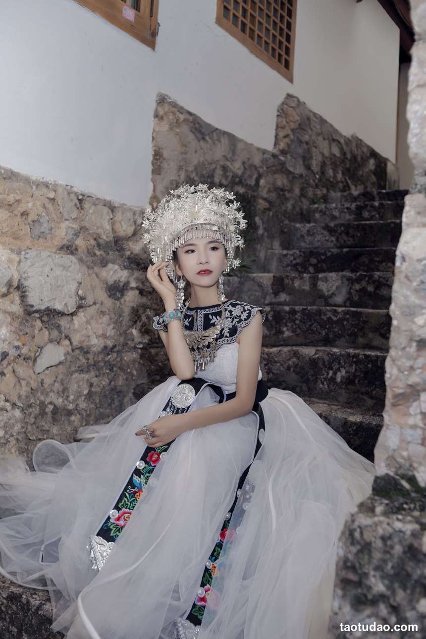 图片[2]-[YITUYU艺图语]2022.10.16 黑白姐妹 模特合集[25+1P／346MB]-绅士图