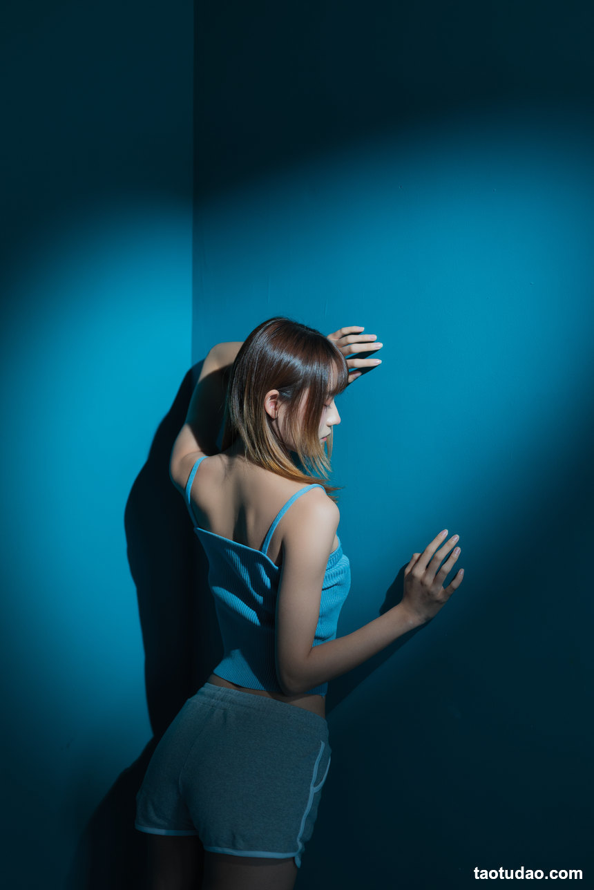 图片[4]-[YITUYU艺图语]2022.06.08 抑郁的蓝房间 兔子Zzz不吃胡萝卜[26+1P／276MB]-绅士图