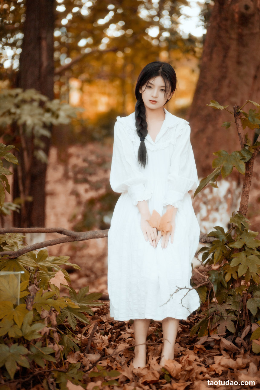 图片[2]-[YITUYU艺图语]2022.10.13 初秋 张张包[22+1P／421MB]-绅士图