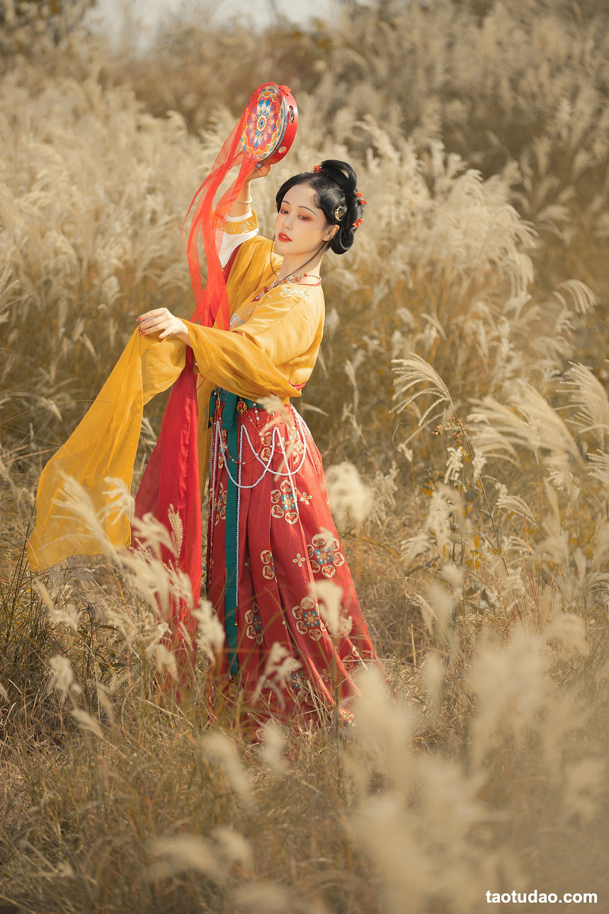 图片[4]-[YITUYU艺图语]2022.08.18 萋萋 梨一依[22+1P／287MB]-绅士图