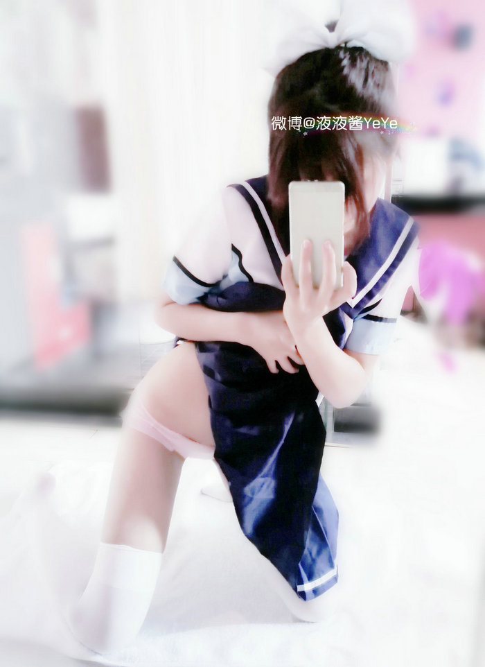 萝莉液液酱YeYe – 学生裙 / 35P1V-111MB / 唯美杂图-绅士图