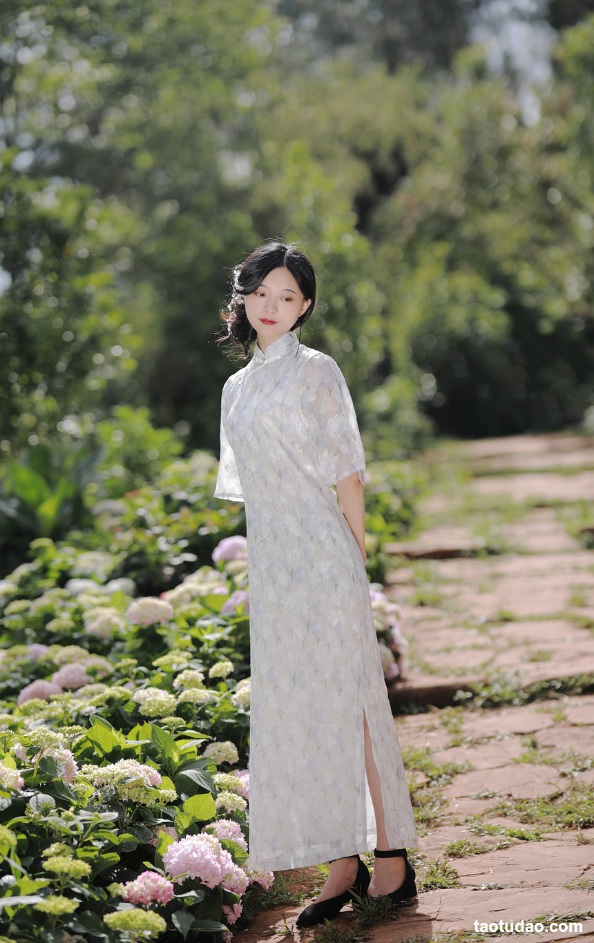 图片[2]-[YITUYU艺图语]2022.06.23 煎熬 兔子Zzz不吃胡萝卜[22+1P／256MB]-绅士图