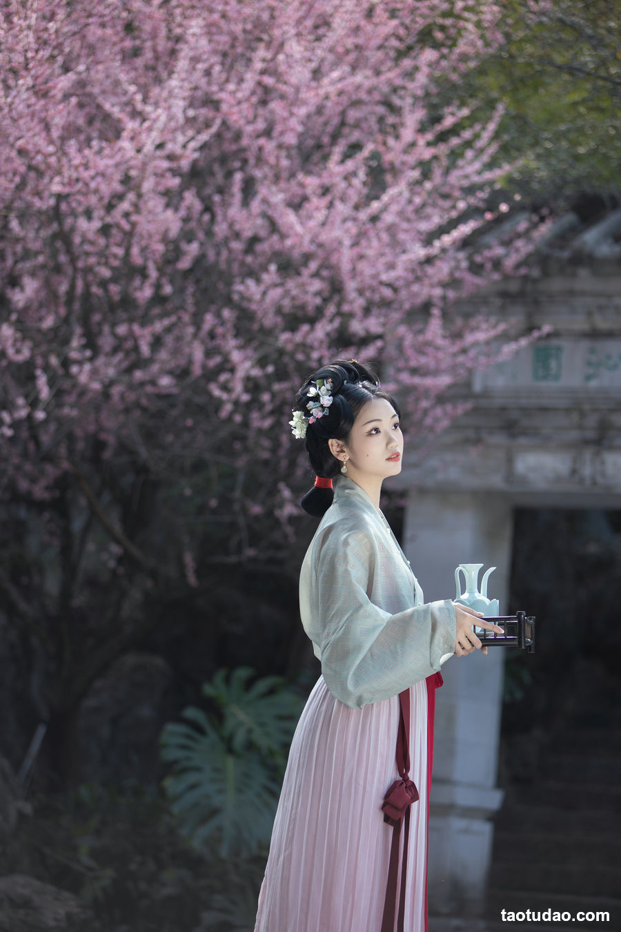 图片[2]-[YITUYU艺图语]2023.03.14 却把青梅嗅 晚江亭[31+1P／346MB]-绅士图