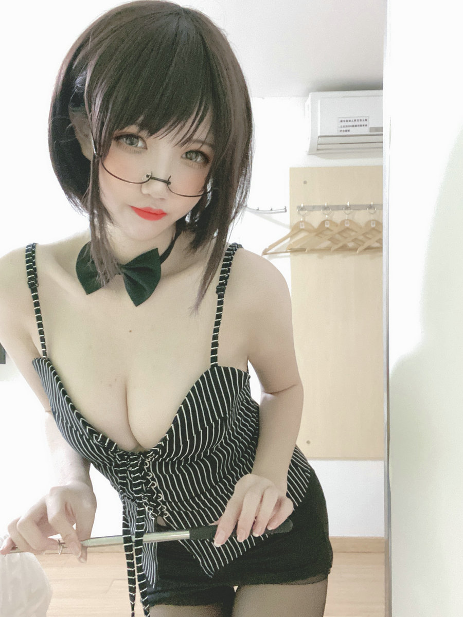 鬼马少女阿薰kaOri – 女教师 / 6P-9MB / cos萌妹-绅士图
