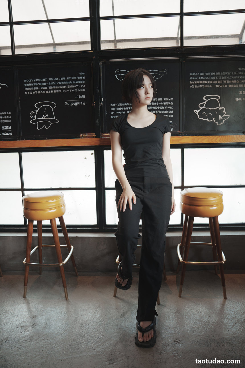 图片[3]-[YITUYU艺图语]2022.09.11 咖啡屋里的素颜女孩 dudu[31+1P／294MB]-绅士图