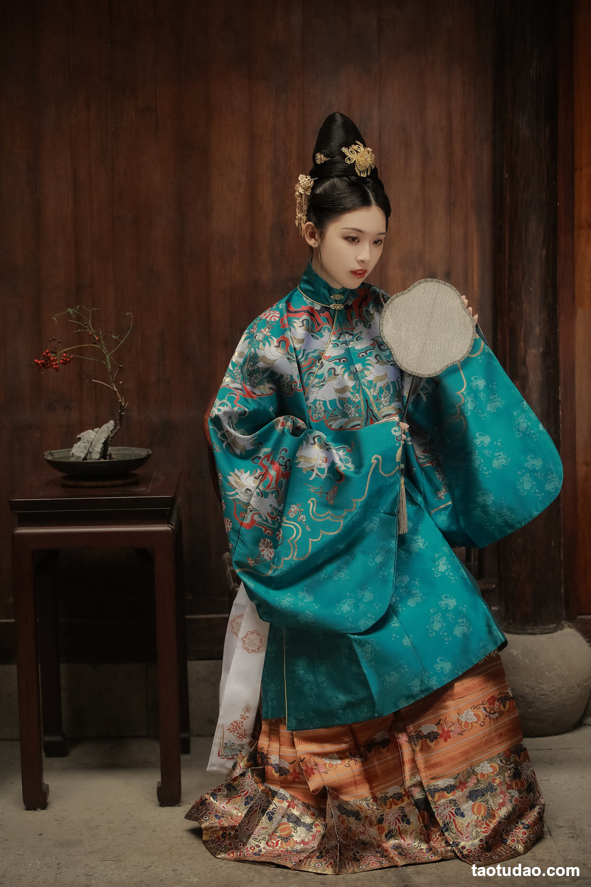 图片[3]-[YITUYU艺图语]2022.03.26 庭院深深深几许 _喵喵家的小鱼干_[29+1P／759MB]-绅士图