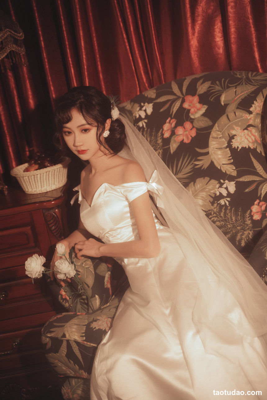 图片[3]-[YITUYU艺图语]2022.10.06 复古婚纱 -绮罗生的小苏苏-[26+1P／240MB]-绅士图