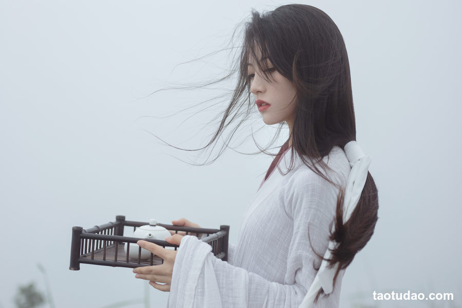 图片[2]-[YITUYU艺图语]2023.04.18 君山不归 -林秋奈[23+1P／331MB]-绅士图