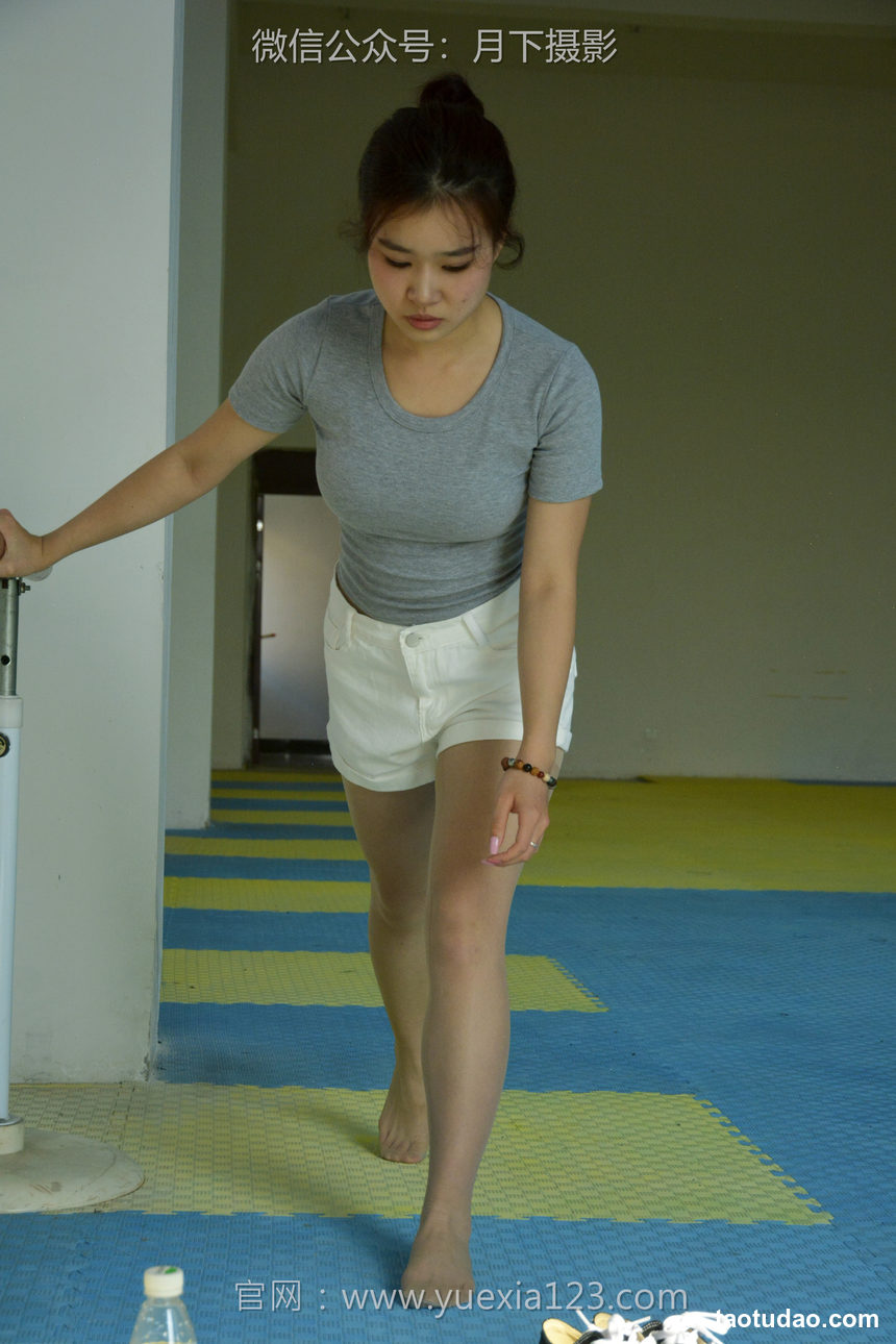 图片[4]-月下摄影 NO.001 茜茜~舞蹈热身作为拉拉队长，每天必修课就是加强舞蹈训练！[111P+1V／3.68GB]-绅士图