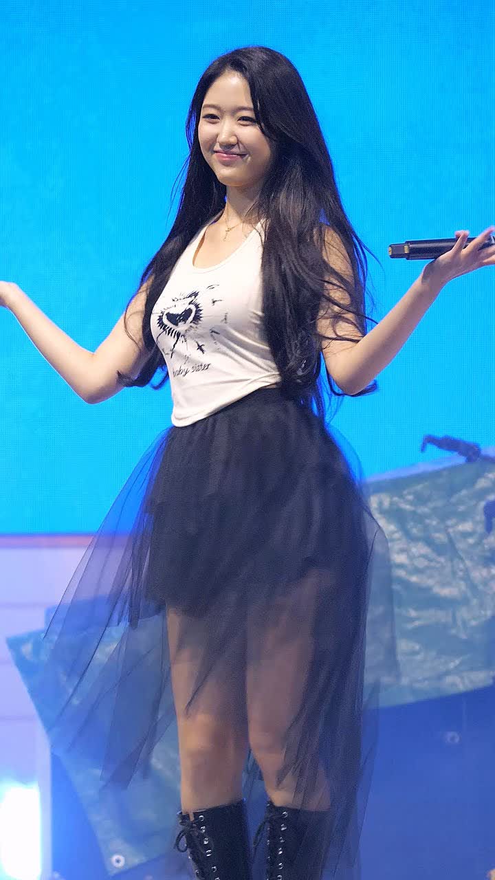 231008 락킷걸 (ROCKIT GIRL) – 이루어져라 (Dreams come true) (한이슬) 직캠 [한미동맹 70주년 대축제] / 饭拍视频-艺库