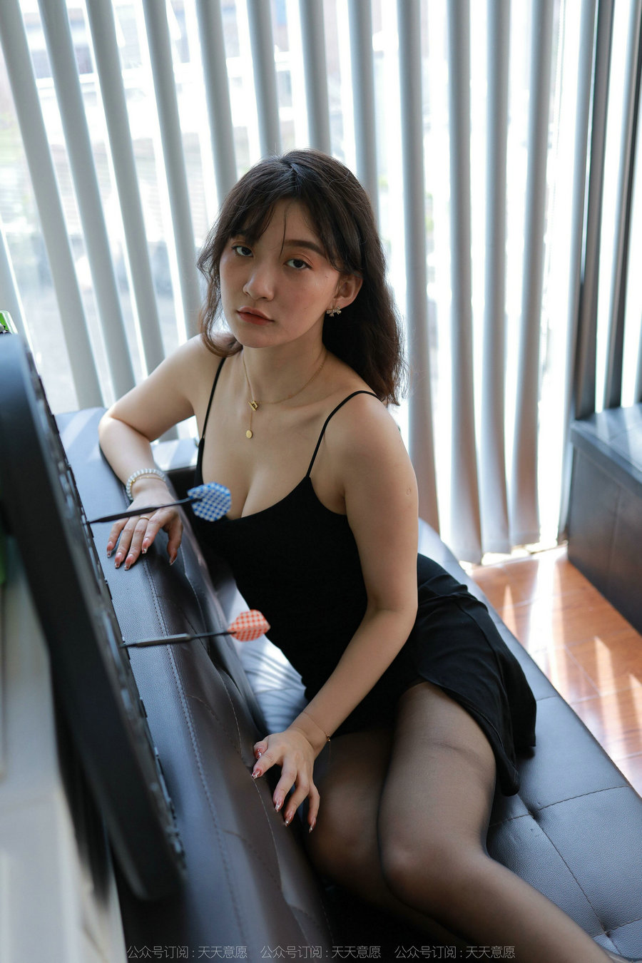 IESS异思趣向 - 模特：秋秋《嘿丝事业线》/ 90P-143MB / 机构-艺库