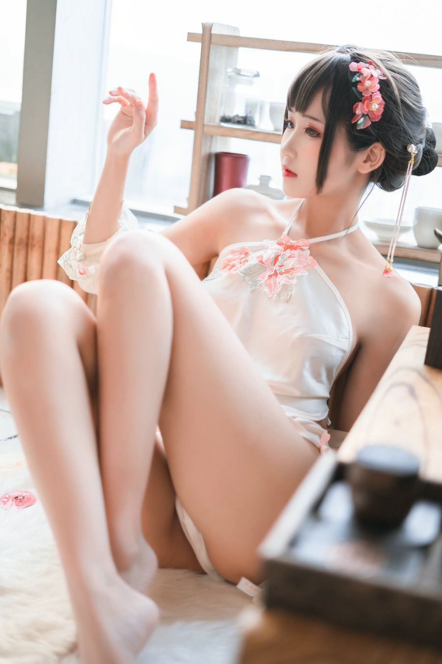 微博妹子三度_69 - 肚兜 / 32P-214MB / cos萌妹-绅士图