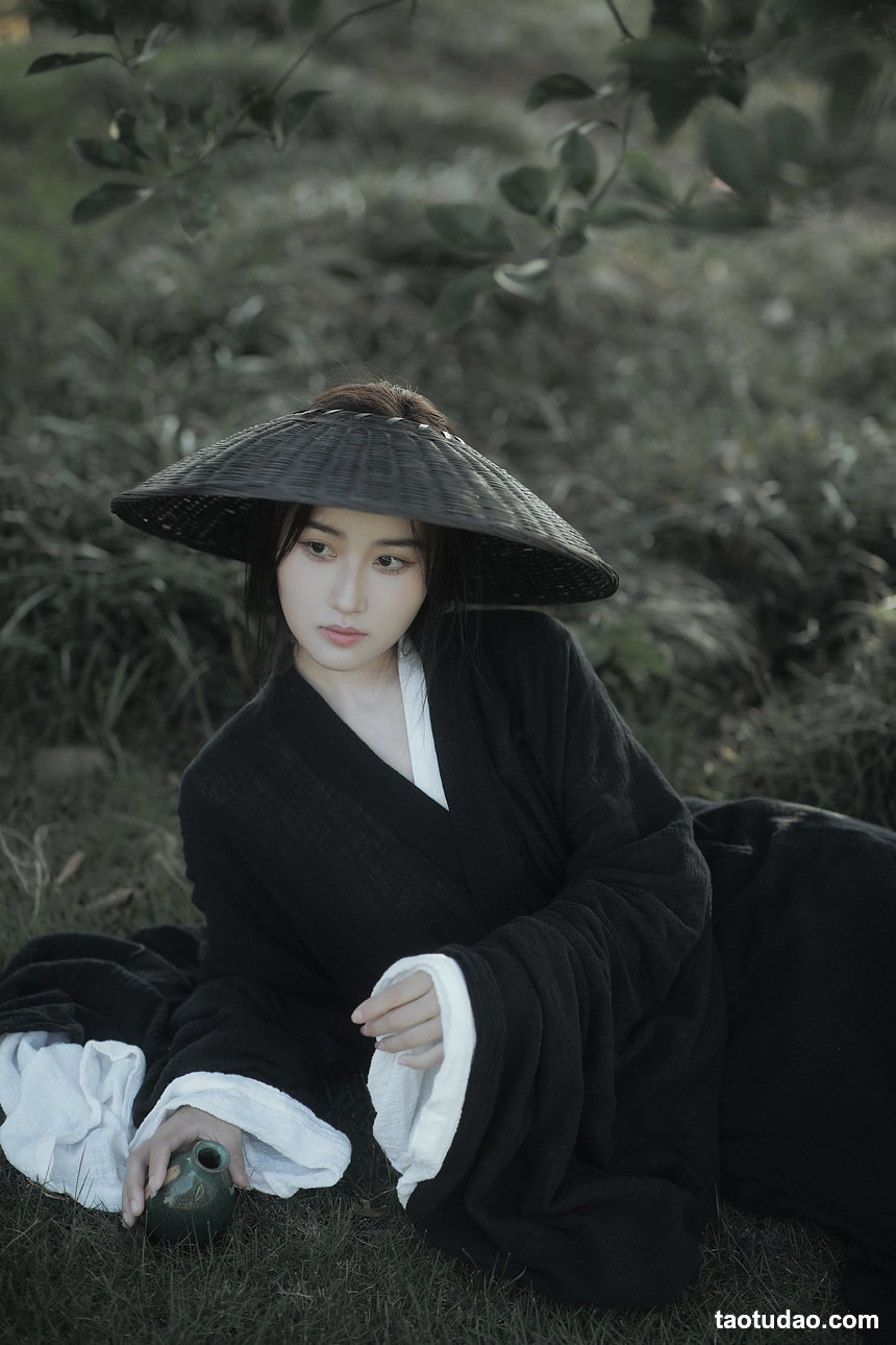 [YITUYU艺图语]2022.05.26 昨夜星辰昨夜风 keikei白茶清欢[26+1P／391MB]-绅士图